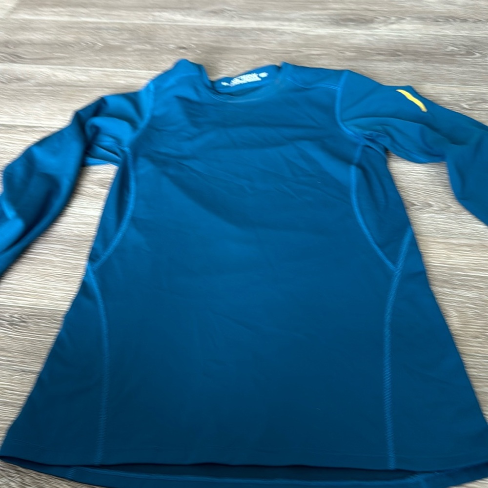 Arc’teryx base layer long sleeve shirt